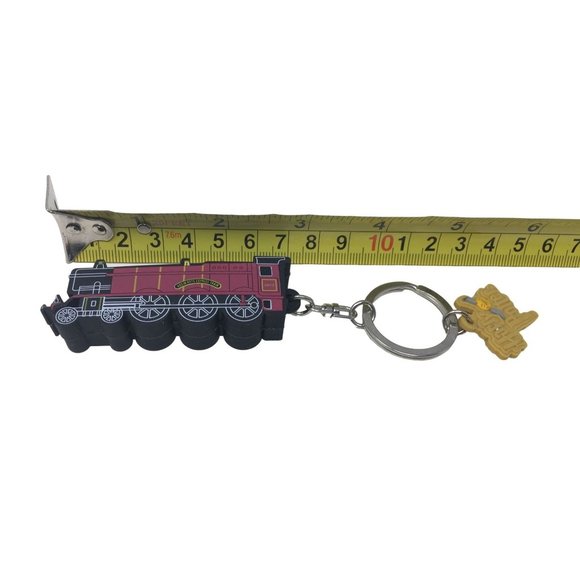 Harry Potter Hogwarts Express Keychain Collectible - Picture 2 of 8